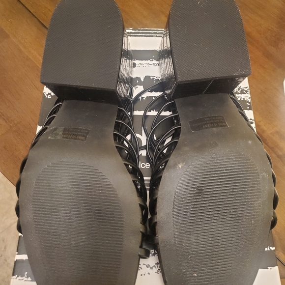 DV DOLCE VITA Feeny Block Heel Sandal Strappy Black Size 10 - Picture 4 of 5